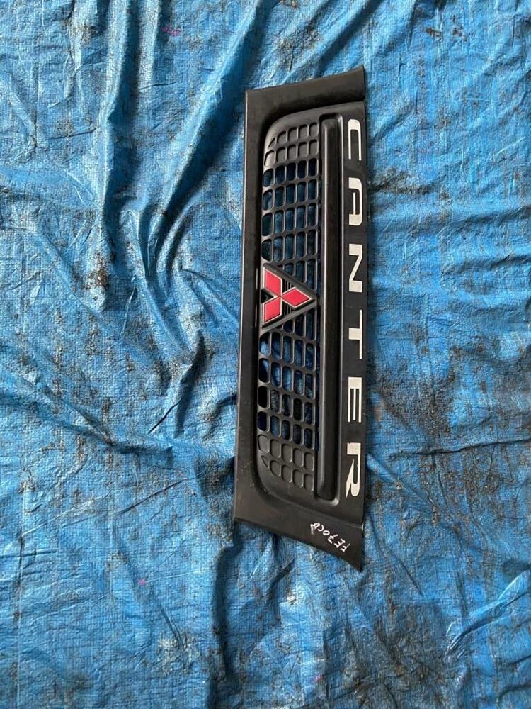 Решетка радиатора Мицубиси Кантер в Ачинске 209116