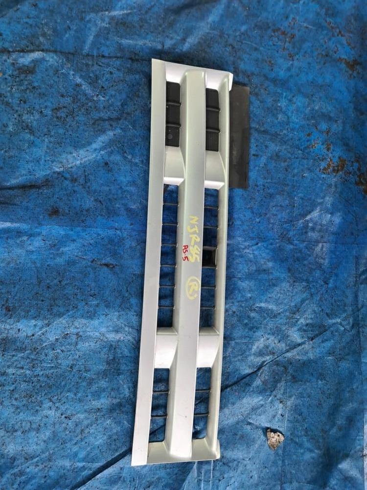 Решетка радиатора Исузу Эльф в Ачинске 228299