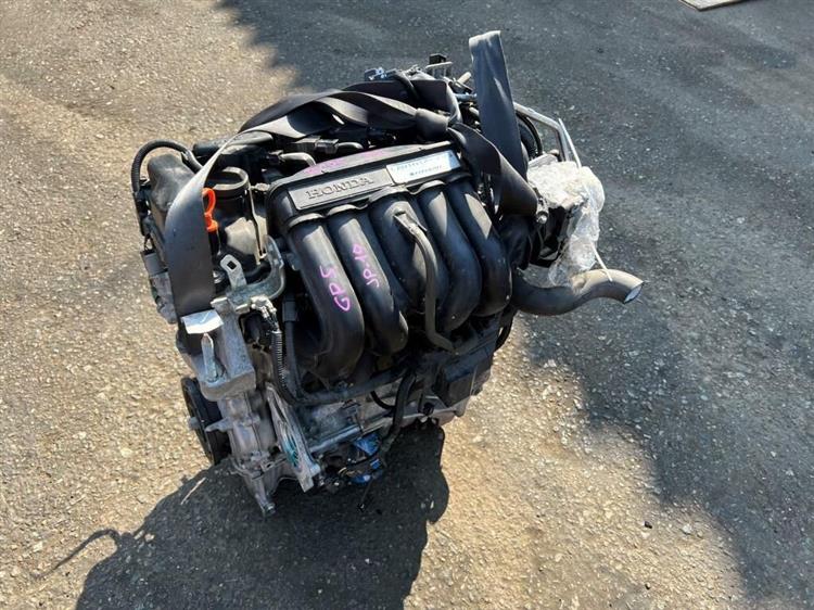 Двигатель Хонда Фит в Ачинске 241059