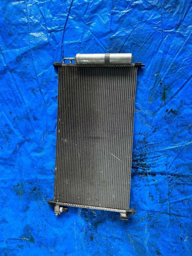 Радиатор кондиционера Ниссан НВ 200 в Ачинске 245875
