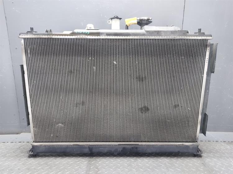 Радиатор основной Мазда МПВ в Ачинске 476735