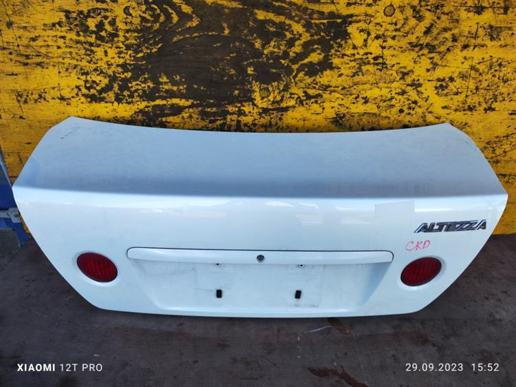 Крышка багажника Тойота Алтеза в Ачинске 651581