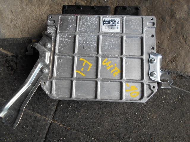 Блок управления ДВС Тойота Витц в Ачинске 695662