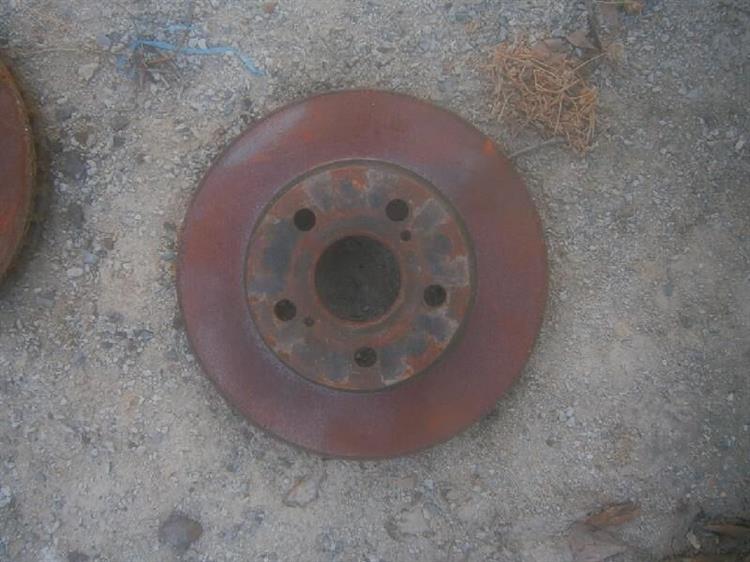 Тормозной диск Тойота Приус в Ачинске 81565