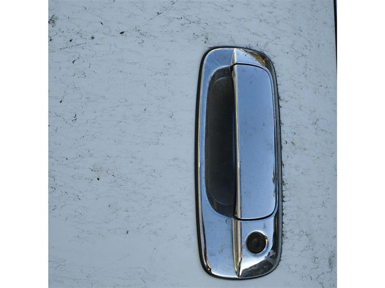 Дверь Тойота Краун в Ачинске 94144
